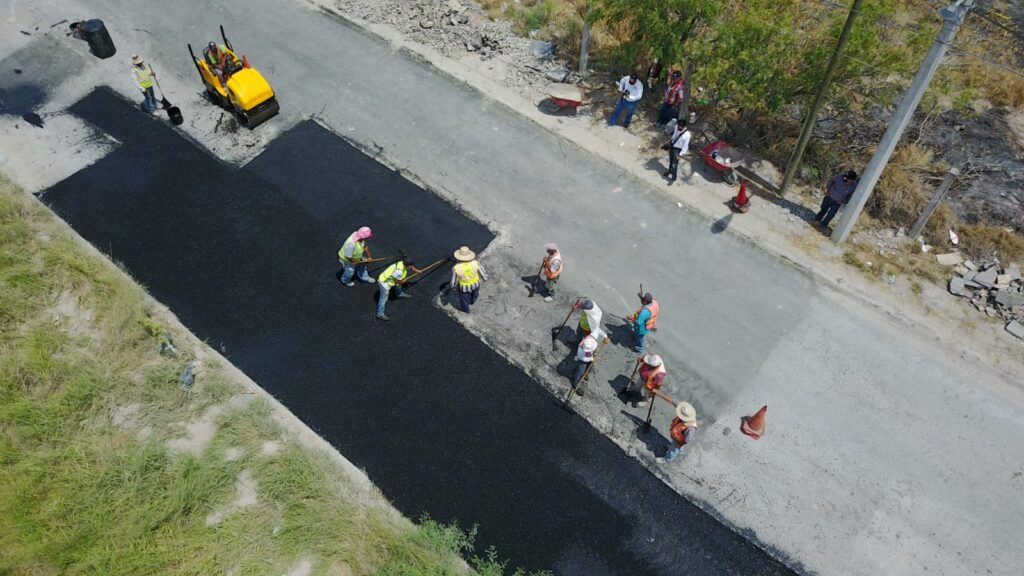 Alcalde Supervisa El Bacheo En La Conquistadores Rbdigital