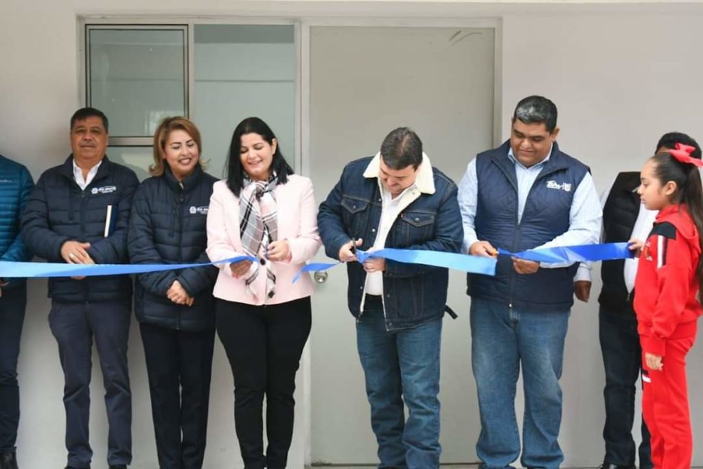 Alcalde Inauguró Aula en la Escuela Primaria Niños Héroes RbDigital