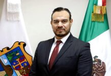 Casandra de los Santos Felicita al Mtro. Willy Zuñiga Castillo en su Cumpleaños