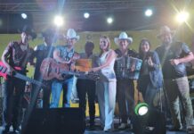 Diputada Casandra de los Santos Asiste a la Inauguración del Festival Internacional de la Costa del Seno Mexicano