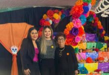 Regidora Ma. Guadalupe Salas Torres Asiste como invitada especial a exhibición de altar en memoria del Profr. Ismael de la Cruz Mendoza